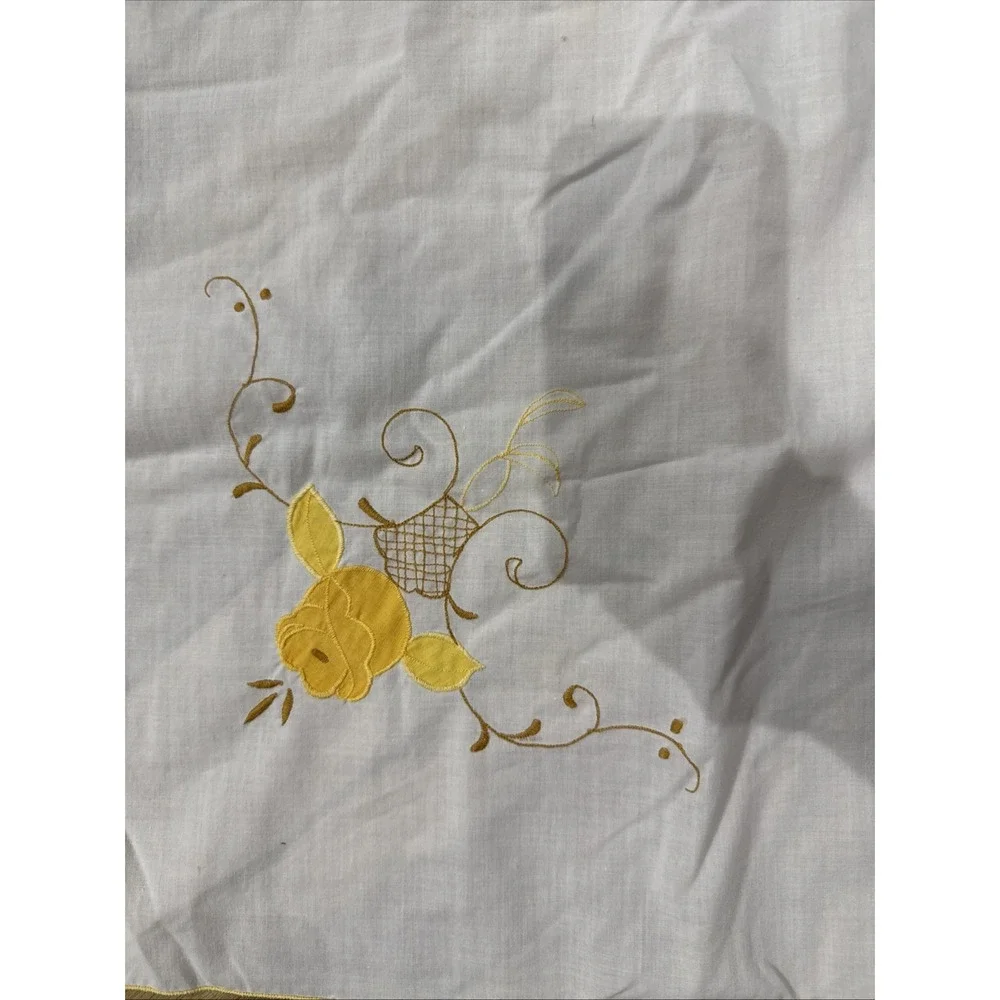 Vintage Hand Embroidered Linen Tablecloth White Yellow Floral 102x62 Rectangular